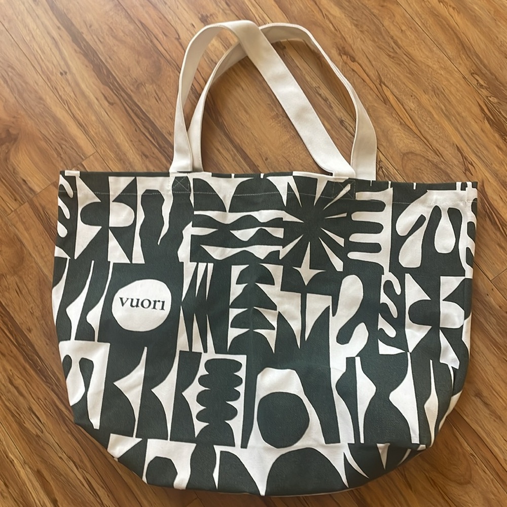 Vuori Canvas Tote